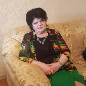 Nune Poghossian 